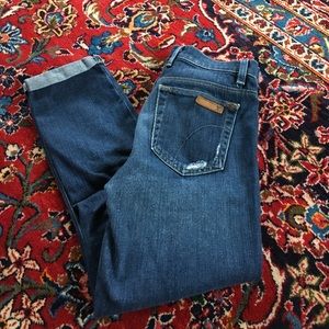 Joes super soft cropped jeans. Size 25