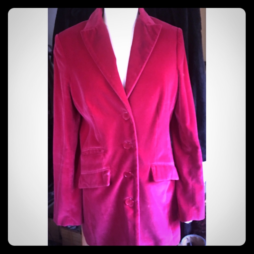 ❤️Posh, plush & pink velvet coat. PRISTINE!