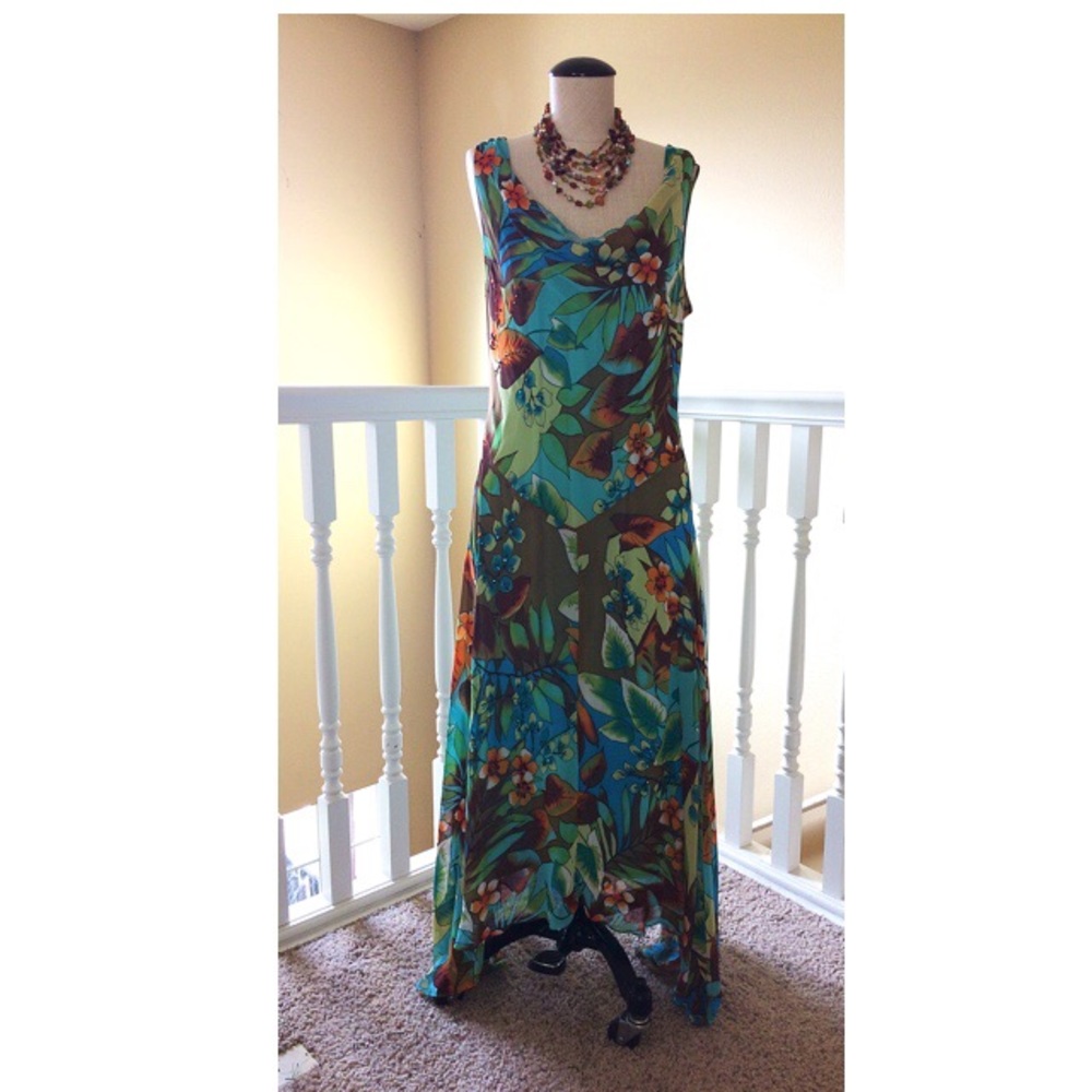 NWOT Tropical Print Handkerchief Hem Midi Dress 14
