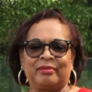 Meet your Posher, Cynthia