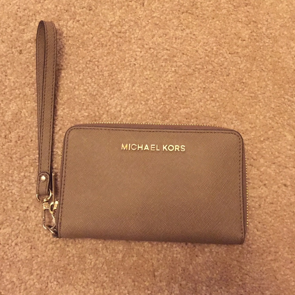 Michael Kors Wristlet