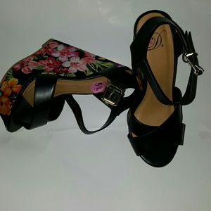 Floral wedges