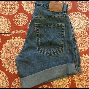High Waisted Levi Jean Shorts