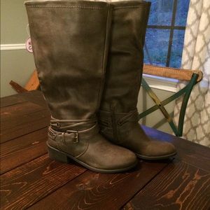 Size 6 Pink & Pepper Boots