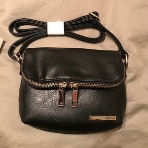 Kenneth Cole Reaction cross body