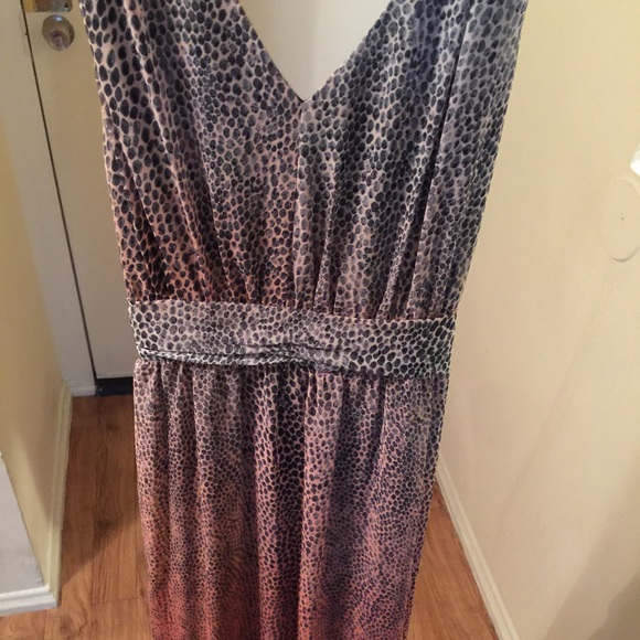 Guess Maxi Dress - Picture 2 of 4
