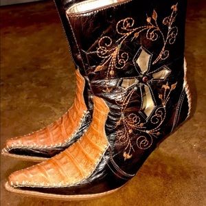 Woman's Joe boots By Arles Brava genuine leather