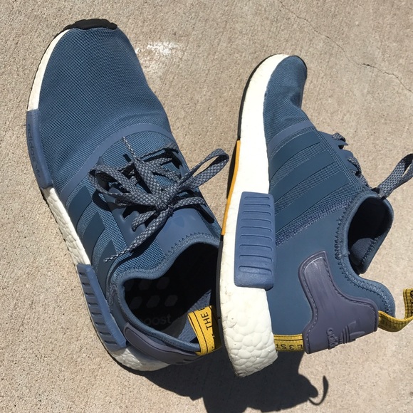 Adidas NMD R1 ‘Tech Ink/Yellow Stripe - Picture 2 of 3