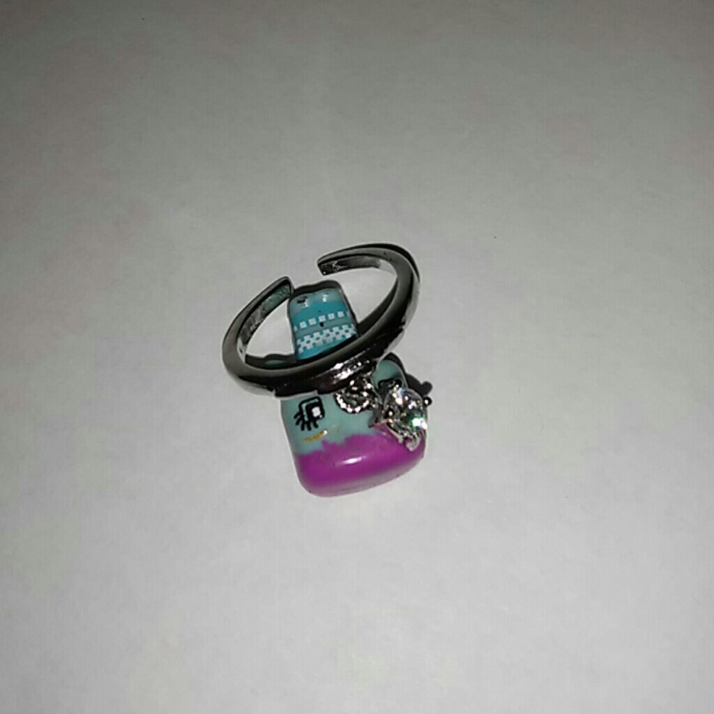 💎Adjustable Ring. Dangling Diamond, (NOT REAL)