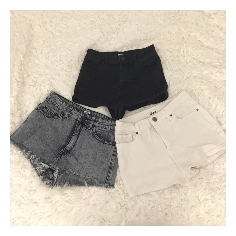 BDG HIGH RISE DENIM SHORTS ALL SIZES 27