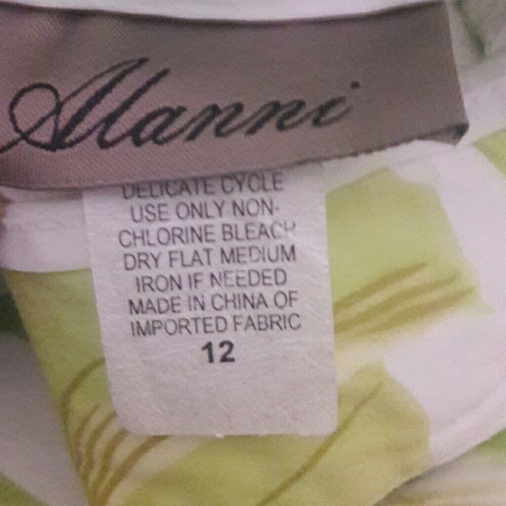 Skort - Picture 2 of 2