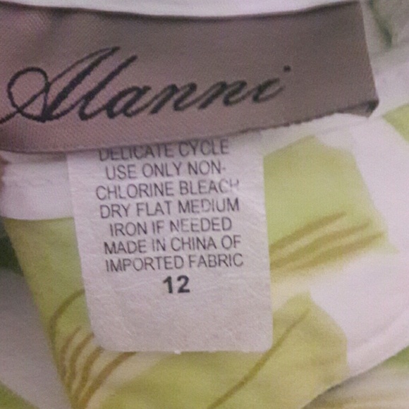 Skort - Picture 2 of 2