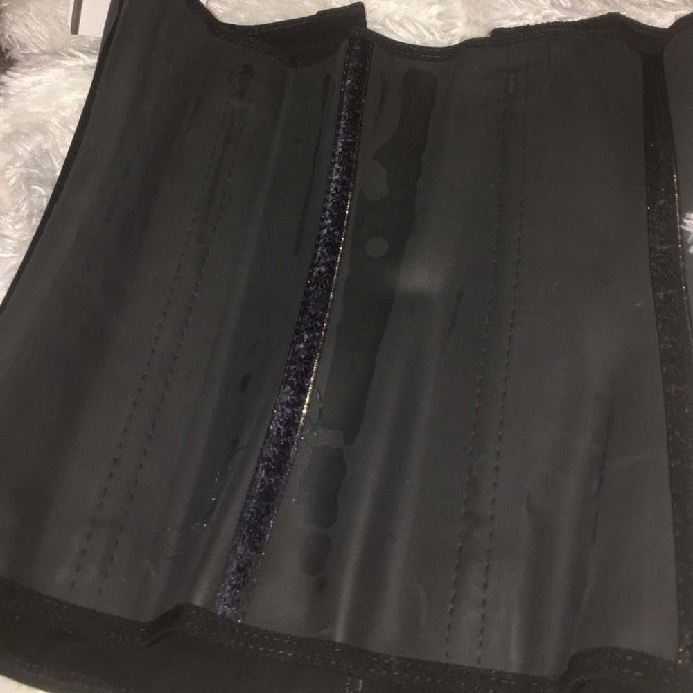 Waist trainer - Picture 3 of 4