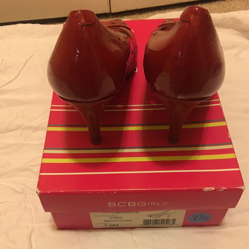 ❤️ Red High Heels❤️ - Picture 2 of 4
