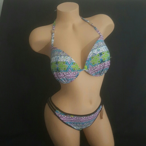Victoria's Secret MEDIUMBIKINI BUNDLE NWT