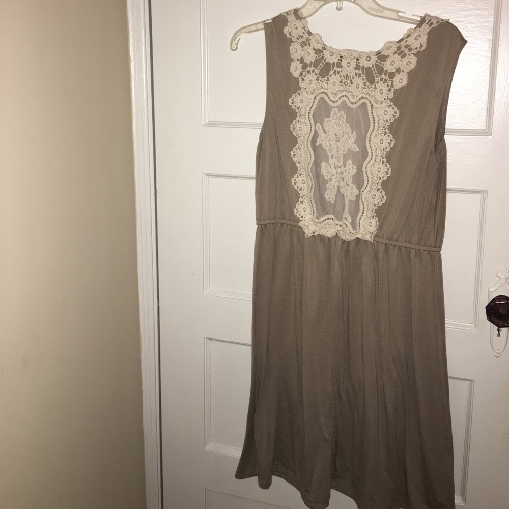 Spring Dress - Picture 3 of 3