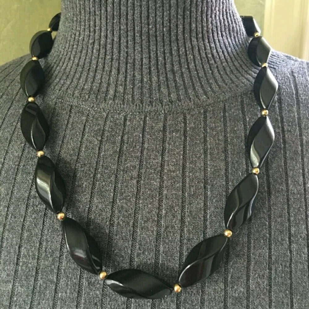 Trifari Vintage Black/Gold Bead Necklace