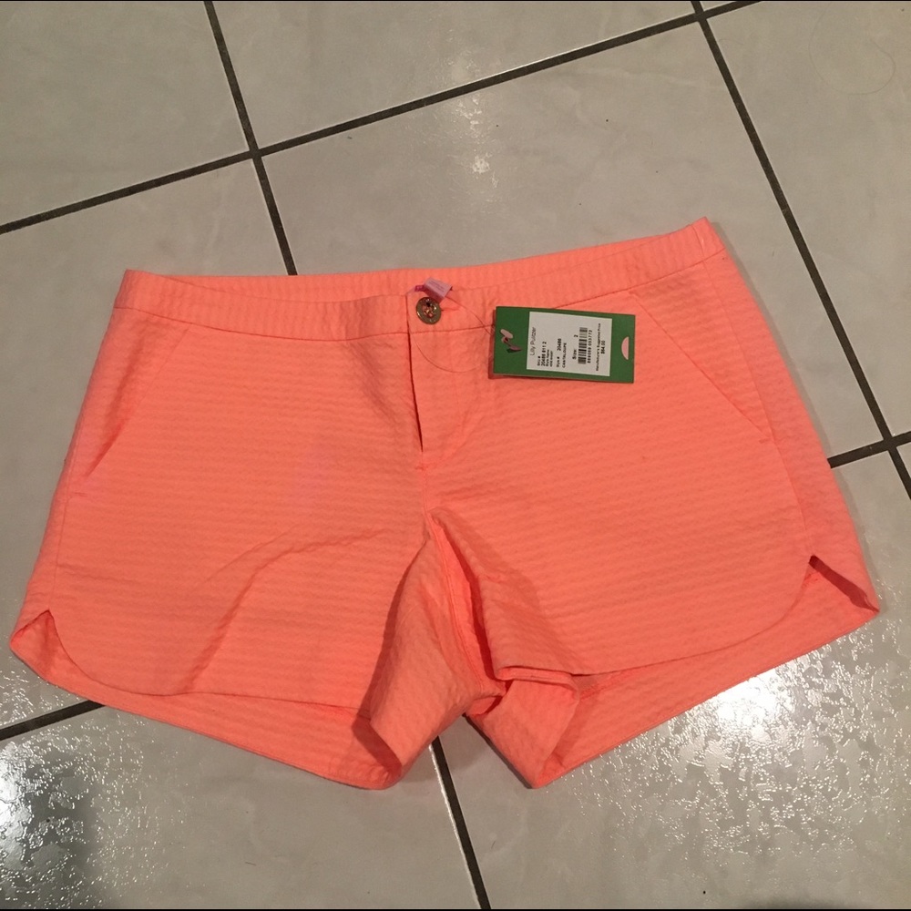 Lilly Pulitzer Adie Short Size 2