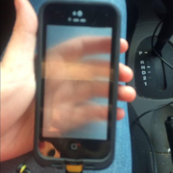 Life proof - Picture 1 of 2