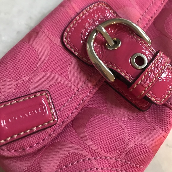 PINK COACH clutch - Picture 2 of 2