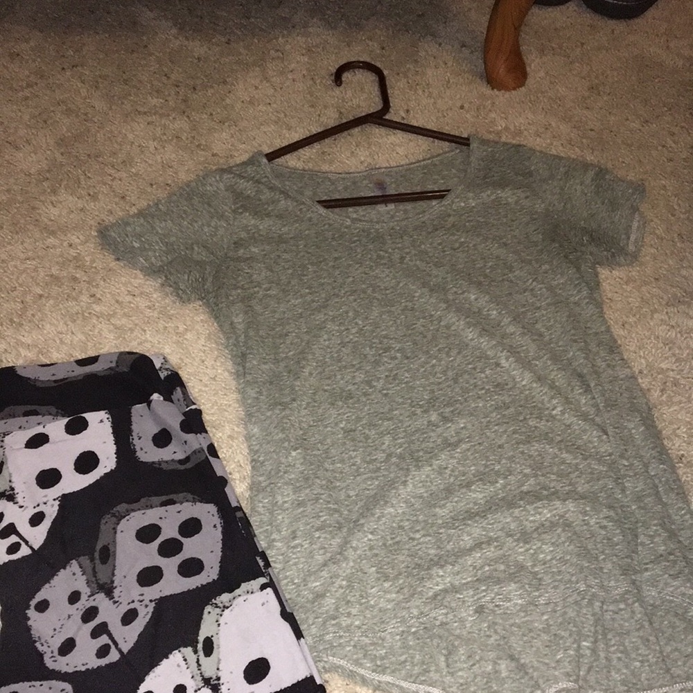 Small gray classic t (Lularoe)