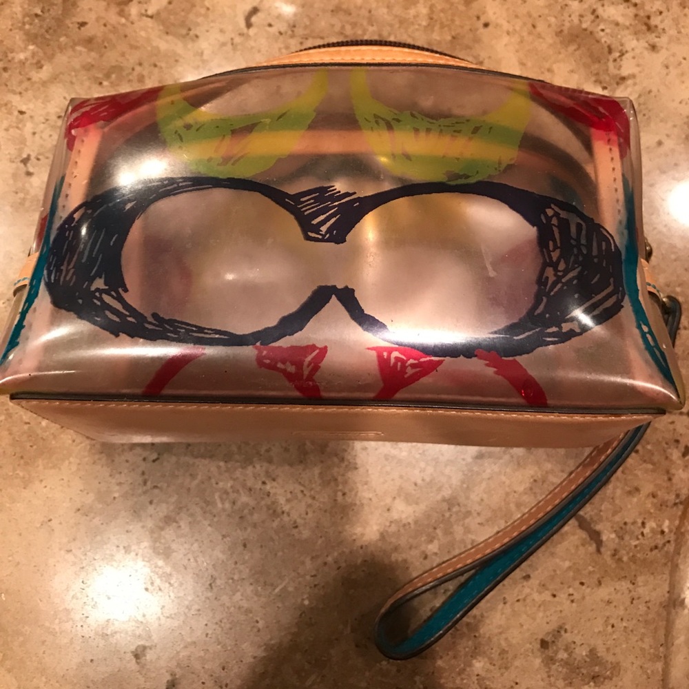 💥SALE💥Authentic Coach Scribble Makeup Bag