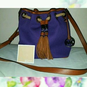 Michael Kors Bucket Bag