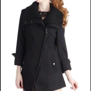 Black Diagonal Alley coat. Made by Steve Madden.