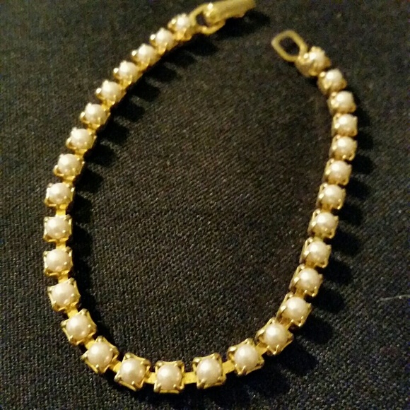 Vintage Gold/Pearl Bracelet 7" - Picture 1 of 2