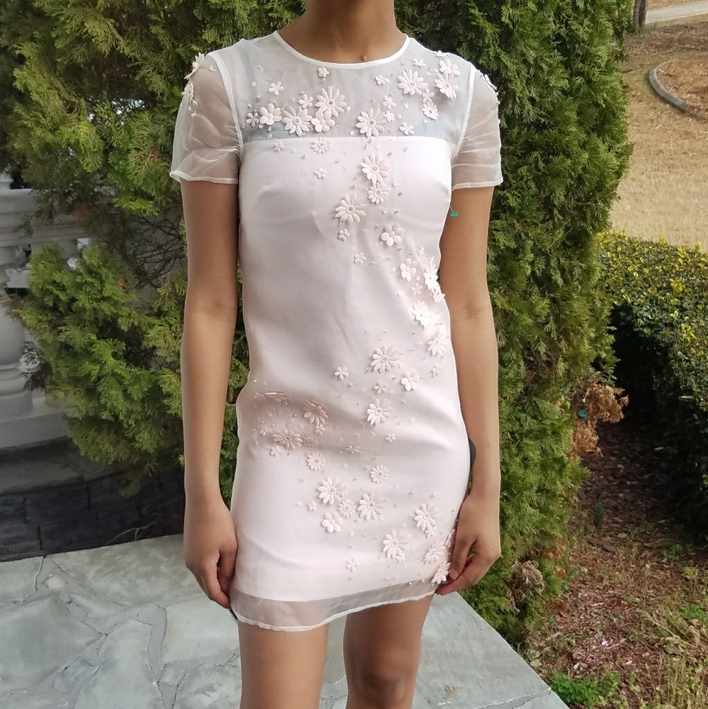 Wanderlust Host Pick - image 1