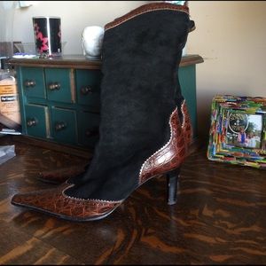 NWOT ITALIAN MADE SUEDE black&brown 6.5 boot