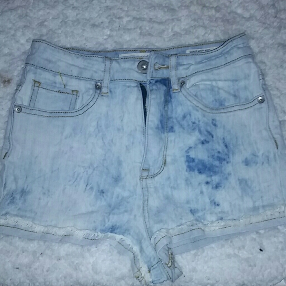 Bullhead Highwaisted Shorts