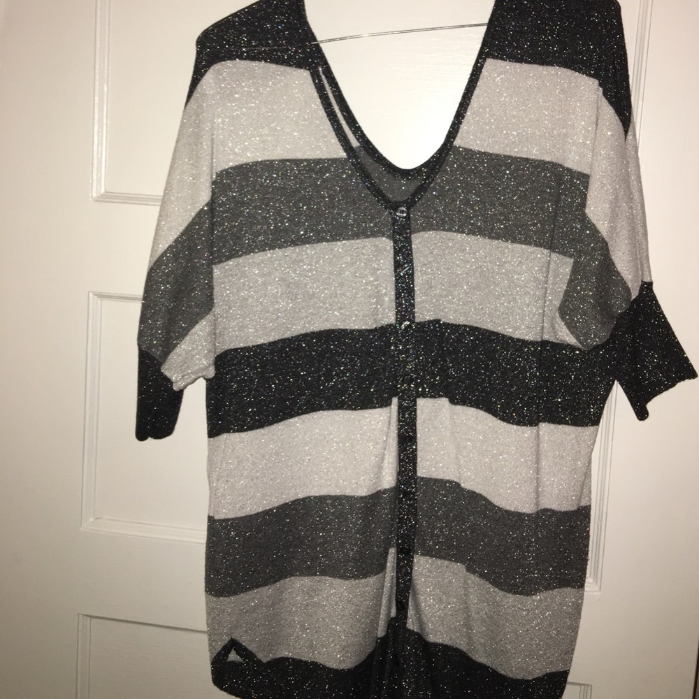 Express Blouse - Picture 2 of 3