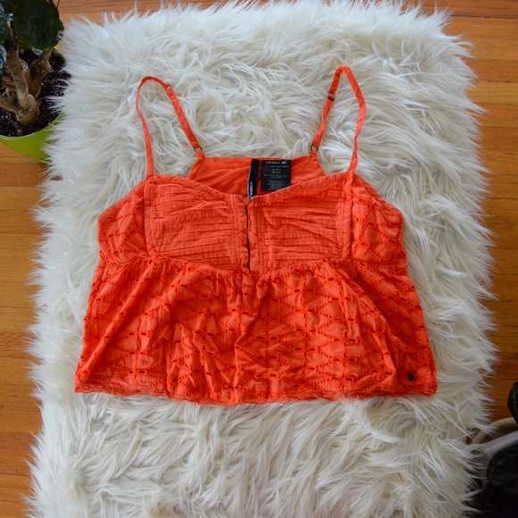 O'Neill | Crocheted Crop Top - Picture 1 of 5