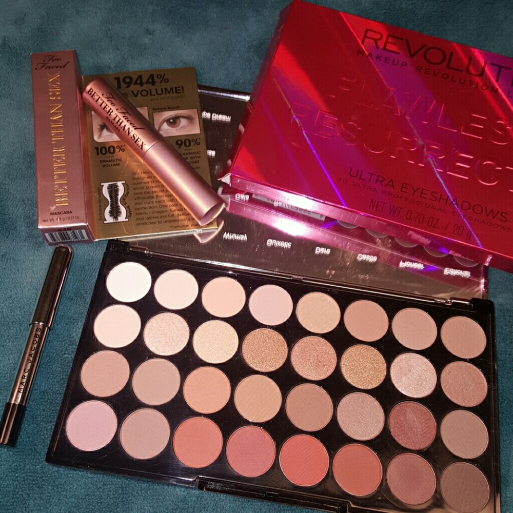 Gorgeous Eyes Bundle- Makeup Revolution Eyeshadow