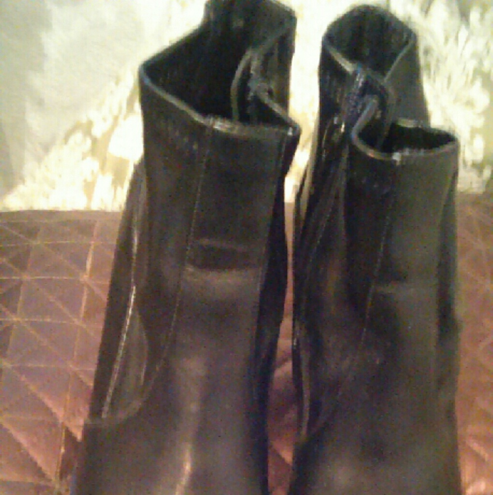 Euc Etienne Aigner Black Booties Size 6 - image 3