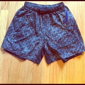 Lululemon athletic shorts men's medium
