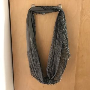 Gray scarf