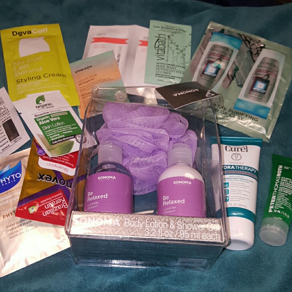 BRAND NEW NEVER USEDSpa Day Hair & Skincare Bundle