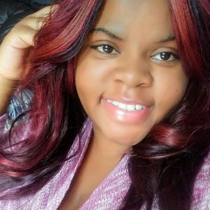 Meet your Posher, Aisha