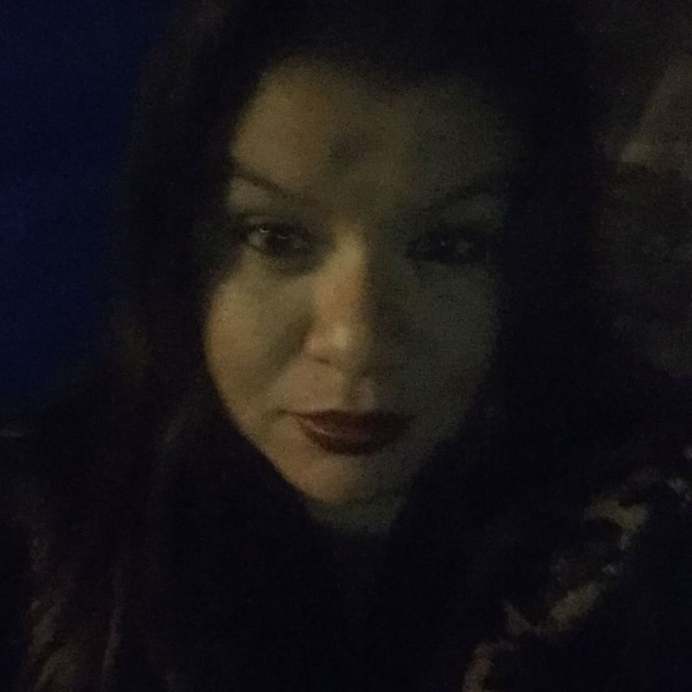 Meet your Posher, Faviola