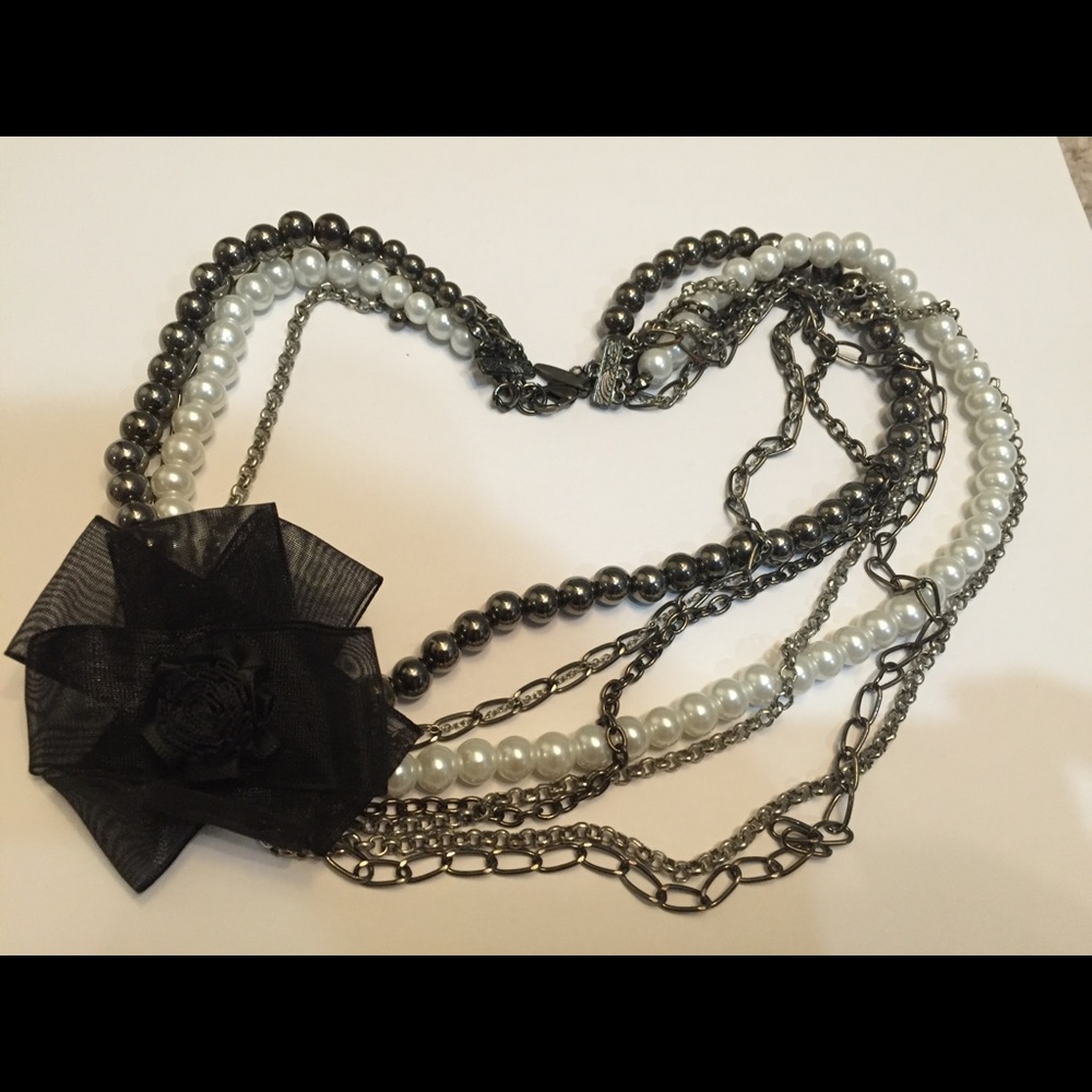 Necklace with black flower