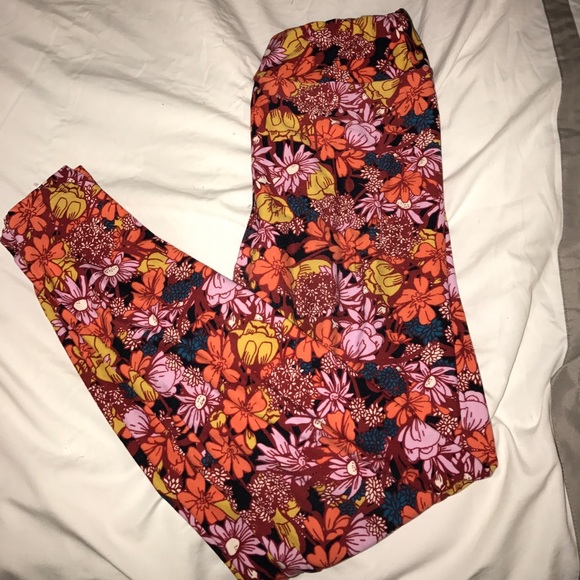 LuLaRoe Pants - LuLaRoe OS Leggings