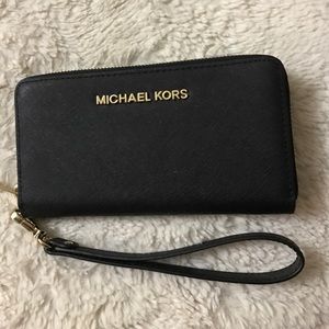 Brand New Wristlet/Wallet! (Well, basically new!)