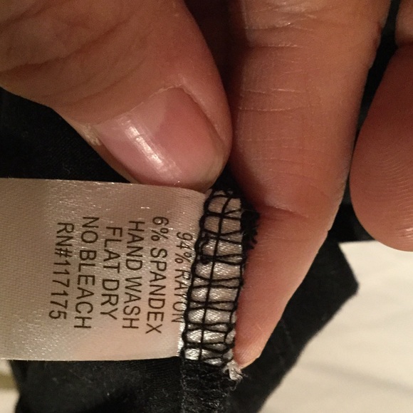 Fenn Wright mason 3x Black/silver stud detail tank - Picture 5 of 5