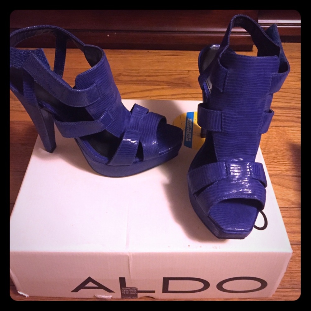 Aldo Blue platform heels