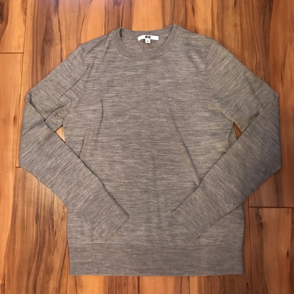 Uniqlo Heather Grey Sweater Size Small