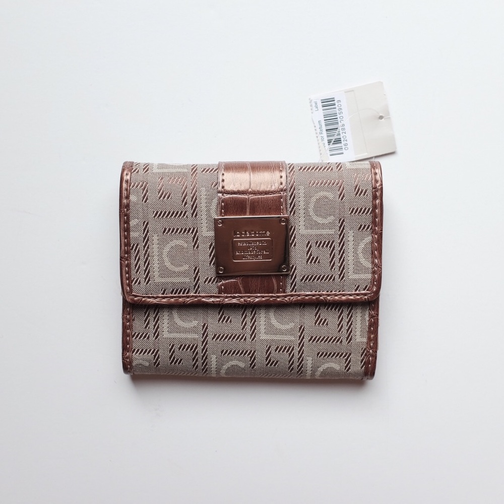 SALE Liz Claiborne Wallet