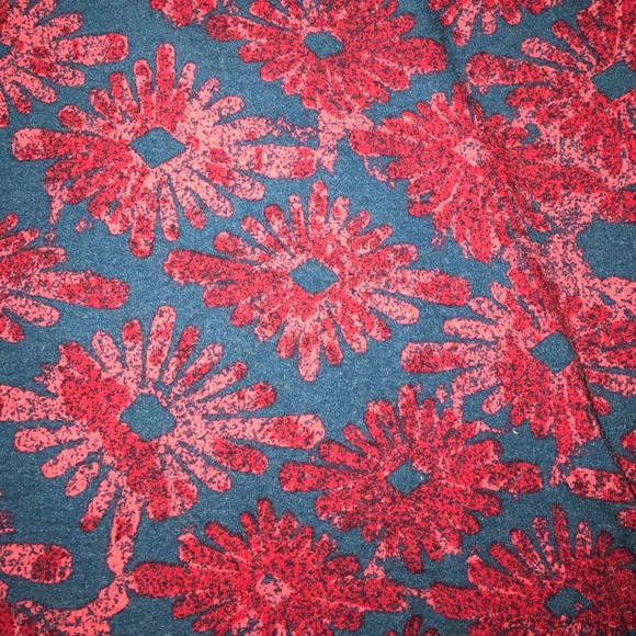 LuLaRoe Tops - LuLaRoe Irma, Medium