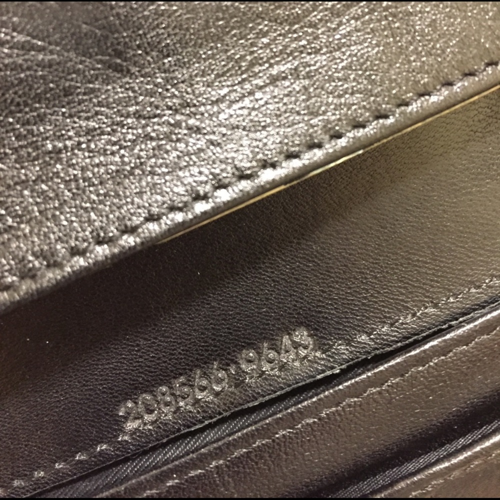 More pictures of Gucci Wallet